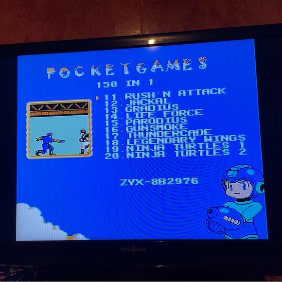 👾 FC Compact 8-Bit Console 2 Controllers Hookups & 150 in 1 Cartridge 👾 - Picture 4 of 13